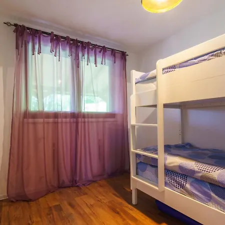 Chalet Oaza Mira - Sakina Pecina *